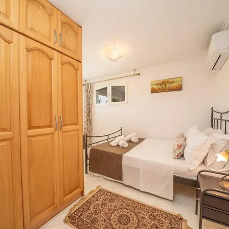 Irene Luxury Apartments Daire Metaxáta