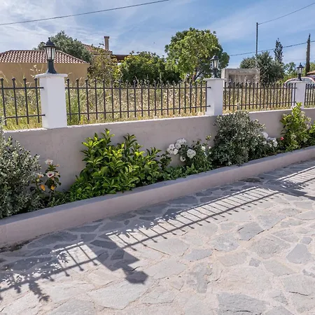 Irene Luxury & Metaxáta